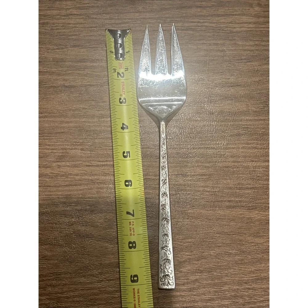 International Silver 1847 Rogers Silverplate  SILVER LACE- 5 Serving Pcs.